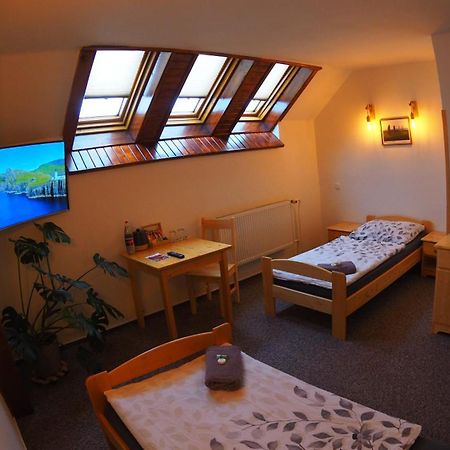 Hotel Britannia Vsetín エクステリア 写真