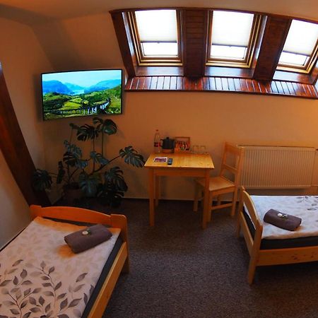 Hotel Britannia Vsetín エクステリア 写真