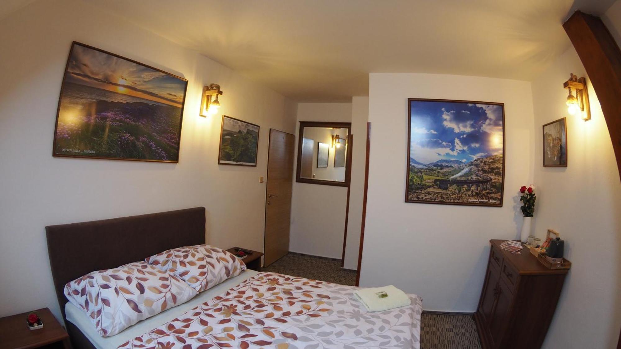 Hotel Britannia Vsetín エクステリア 写真